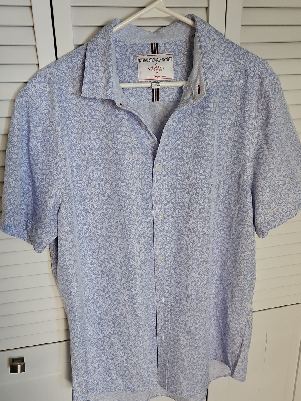 MENS INTERNATIONAL REPORT BLUE/WHITE 4 WAY STRETCH SHIRT SZ L - Picture 2 of 6